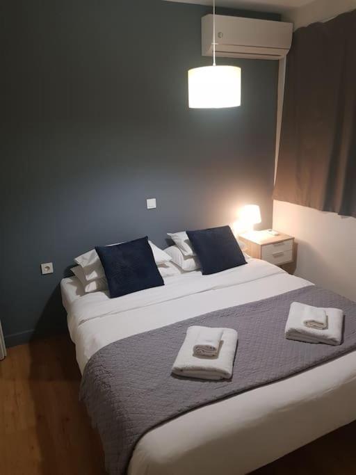 Modern, Quite 1-Bdr Apt 5 Min Walk To Acropolis أثينا المظهر الخارجي الصورة