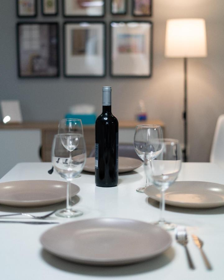 Modern, Quite 1-Bdr Apt 5 Min Walk To Acropolis أثينا المظهر الخارجي الصورة